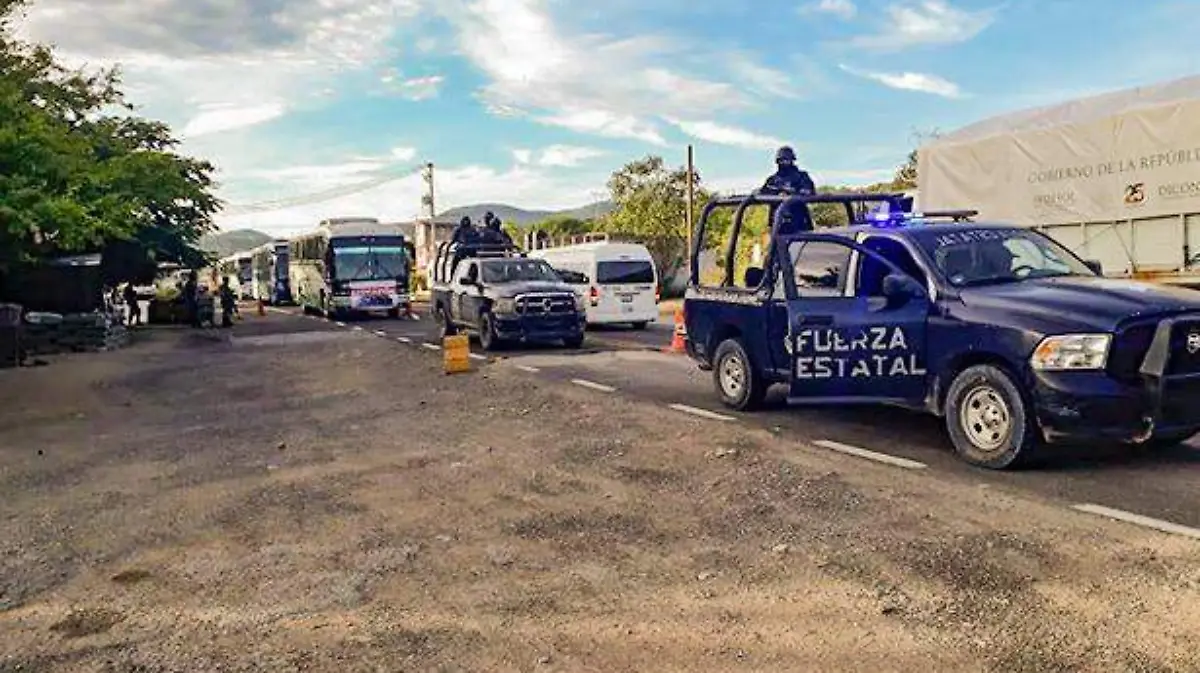 Trasladan a 250 maestros a escuelas de la Sierra